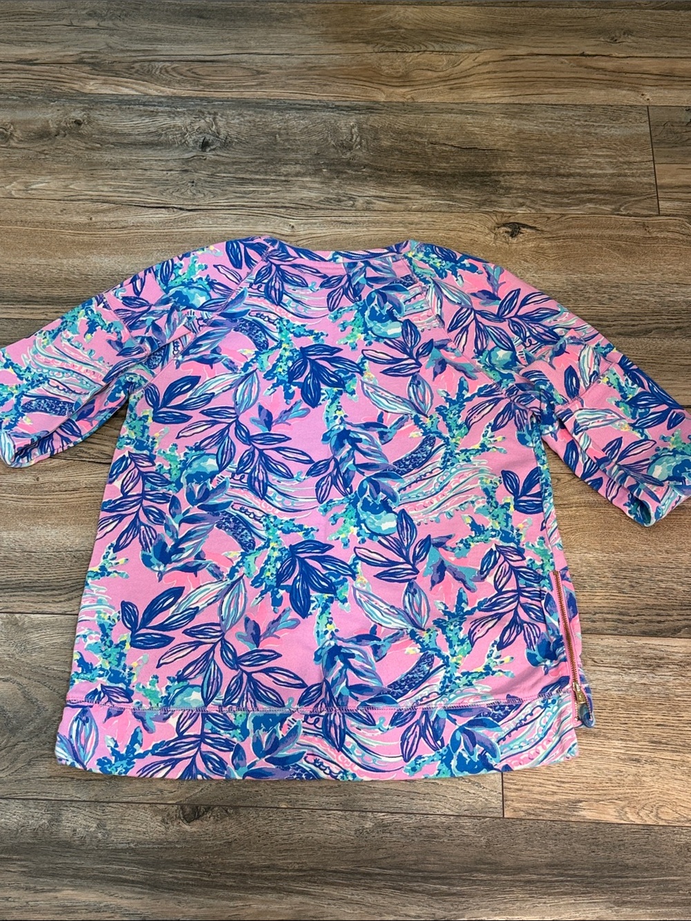 Lilly Pulitzer Sweatshirt - Picture 2 of 5